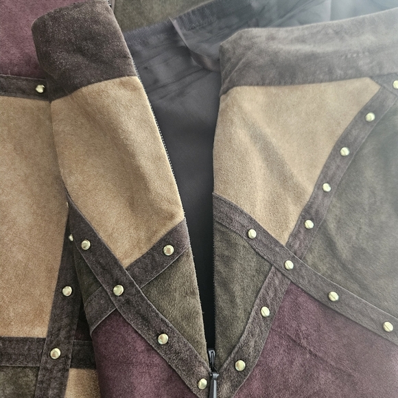 Worth New York Burgandy Green Suede Skirt Size 4 Studs Argyle Diamond Patchwork - Picture 3 of 10